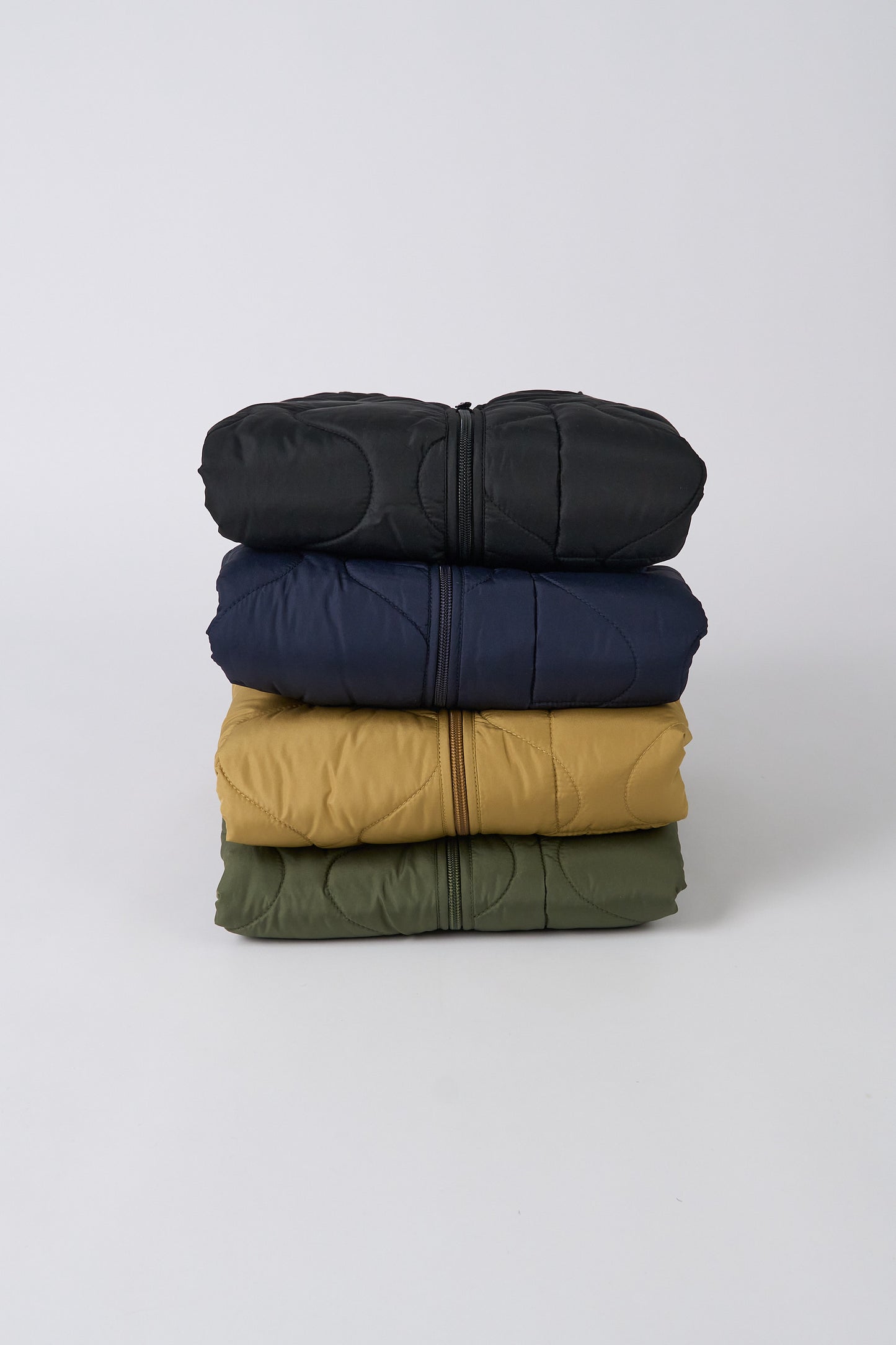 Vinis Sleeveless Quilted Jacket - Navy