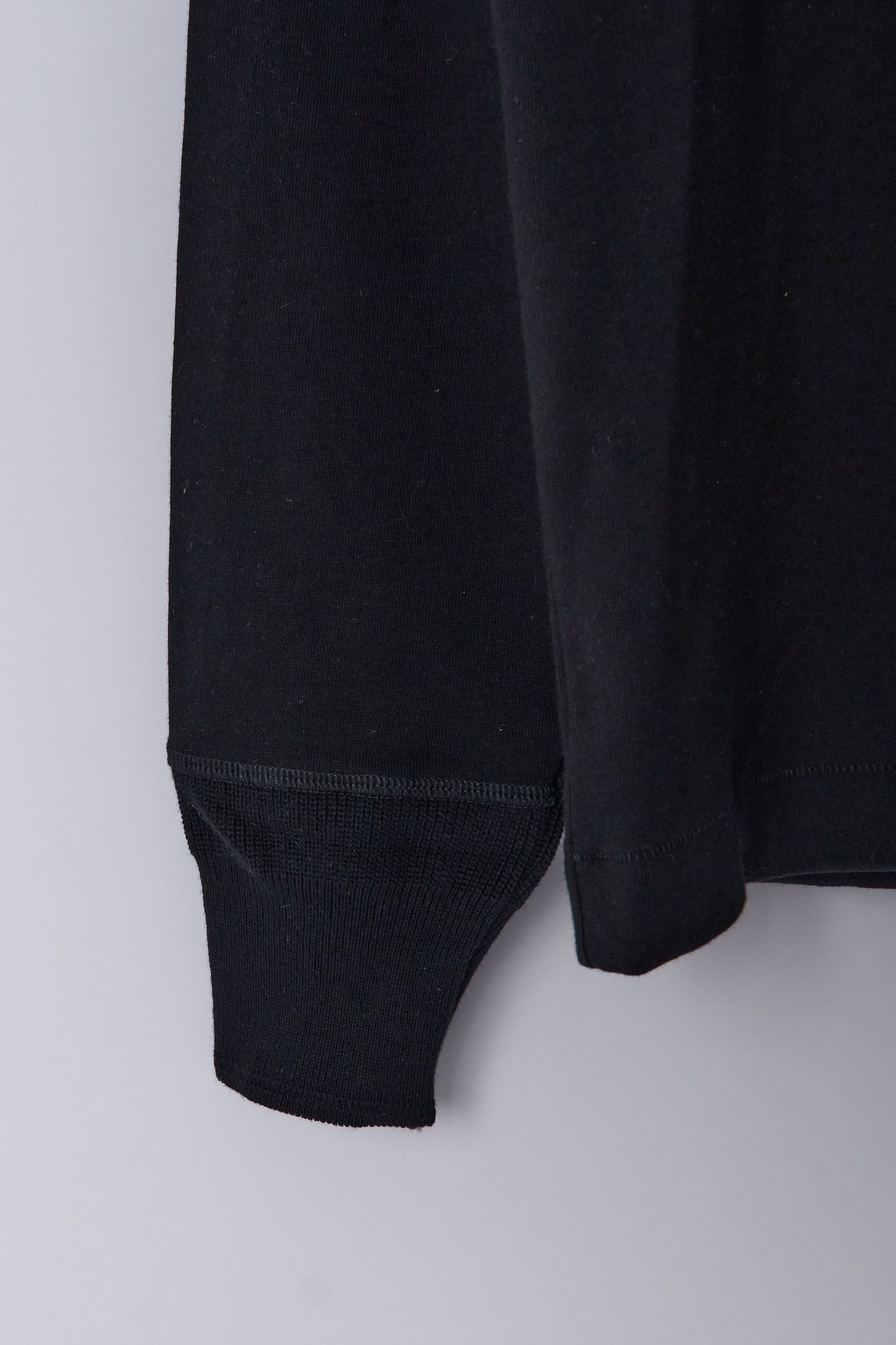 2M06.99 Refined Long Sleeve Henley Deep Black