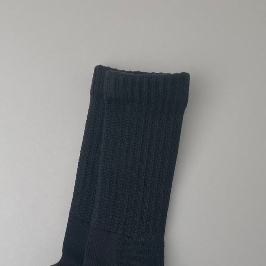 LOOSE PILE CREW SOCKS - BLACK