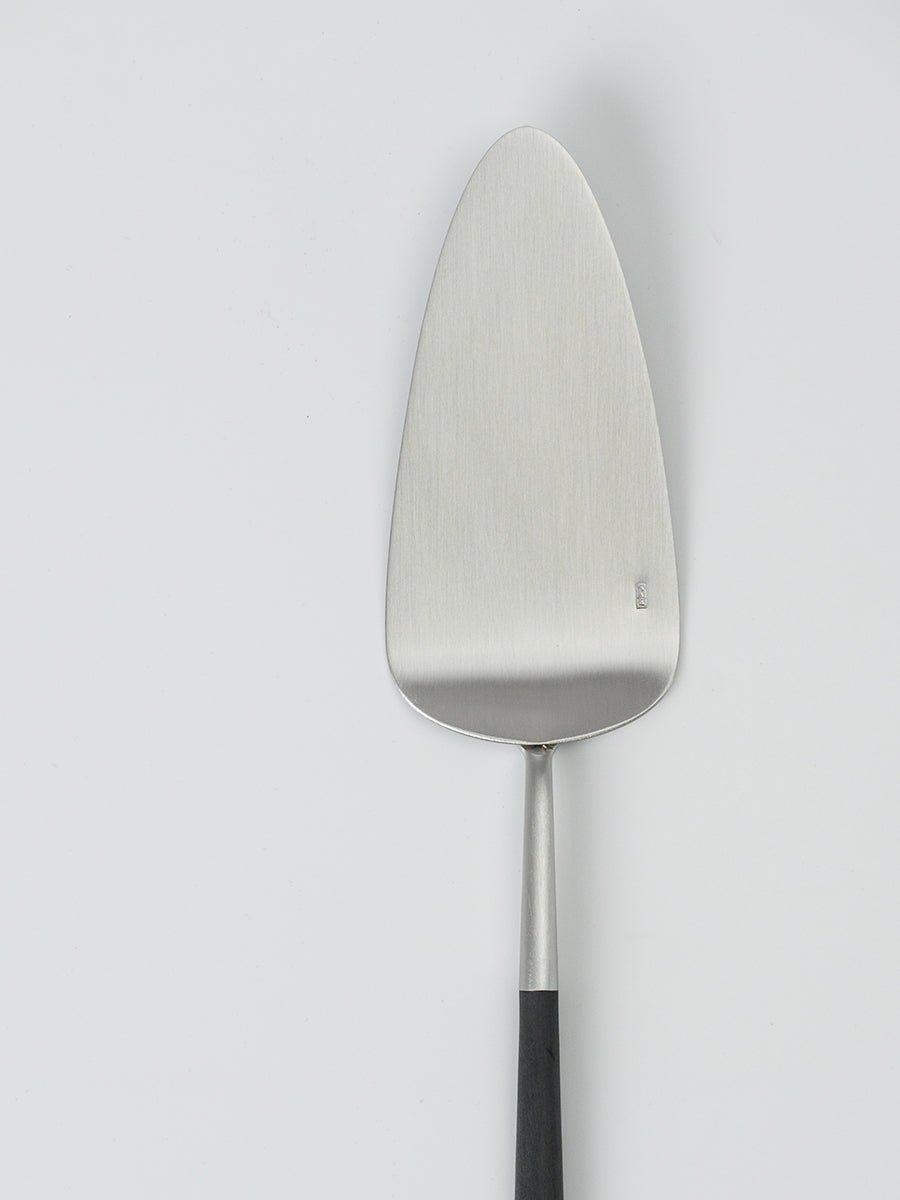Goa Pie Server with black handle