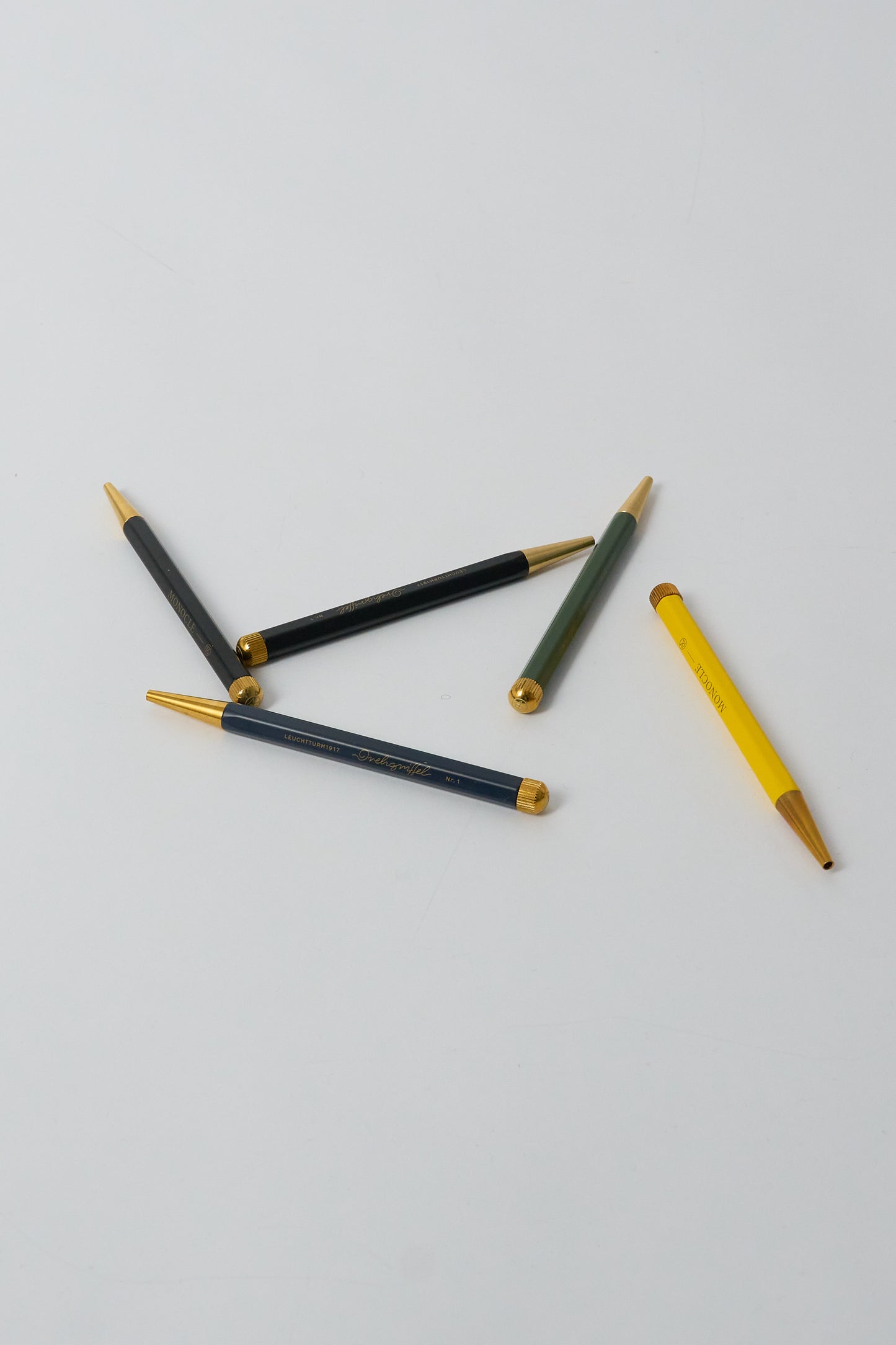 Monocle x Leuchtturm1917 Drehgriffel Pen - Yellow