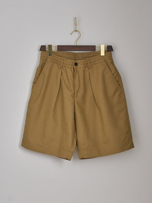 Pleated Track Short in Brushed Polytech - Sand