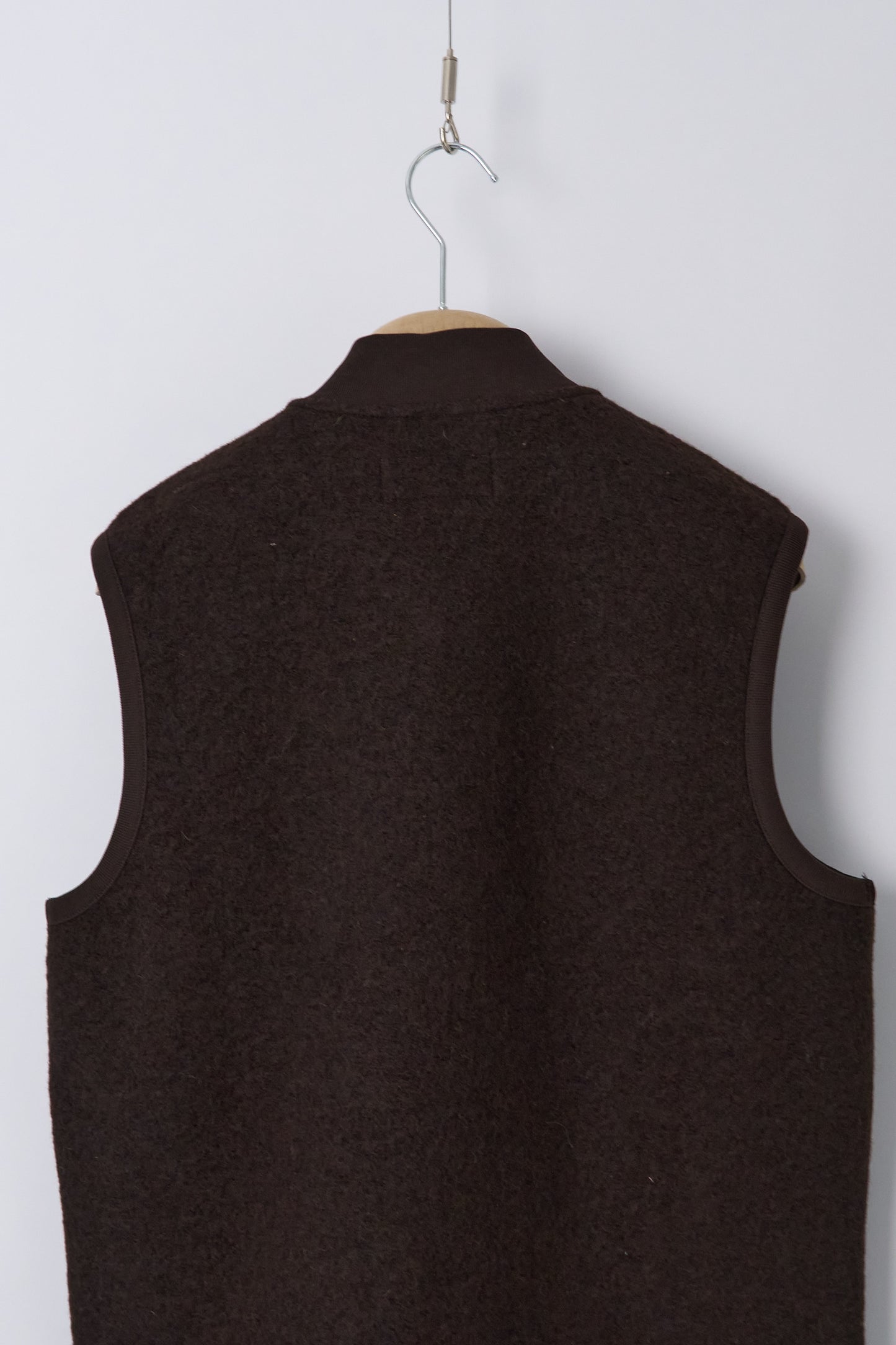 Zip Waistcoat in Wool Fleece - Brown