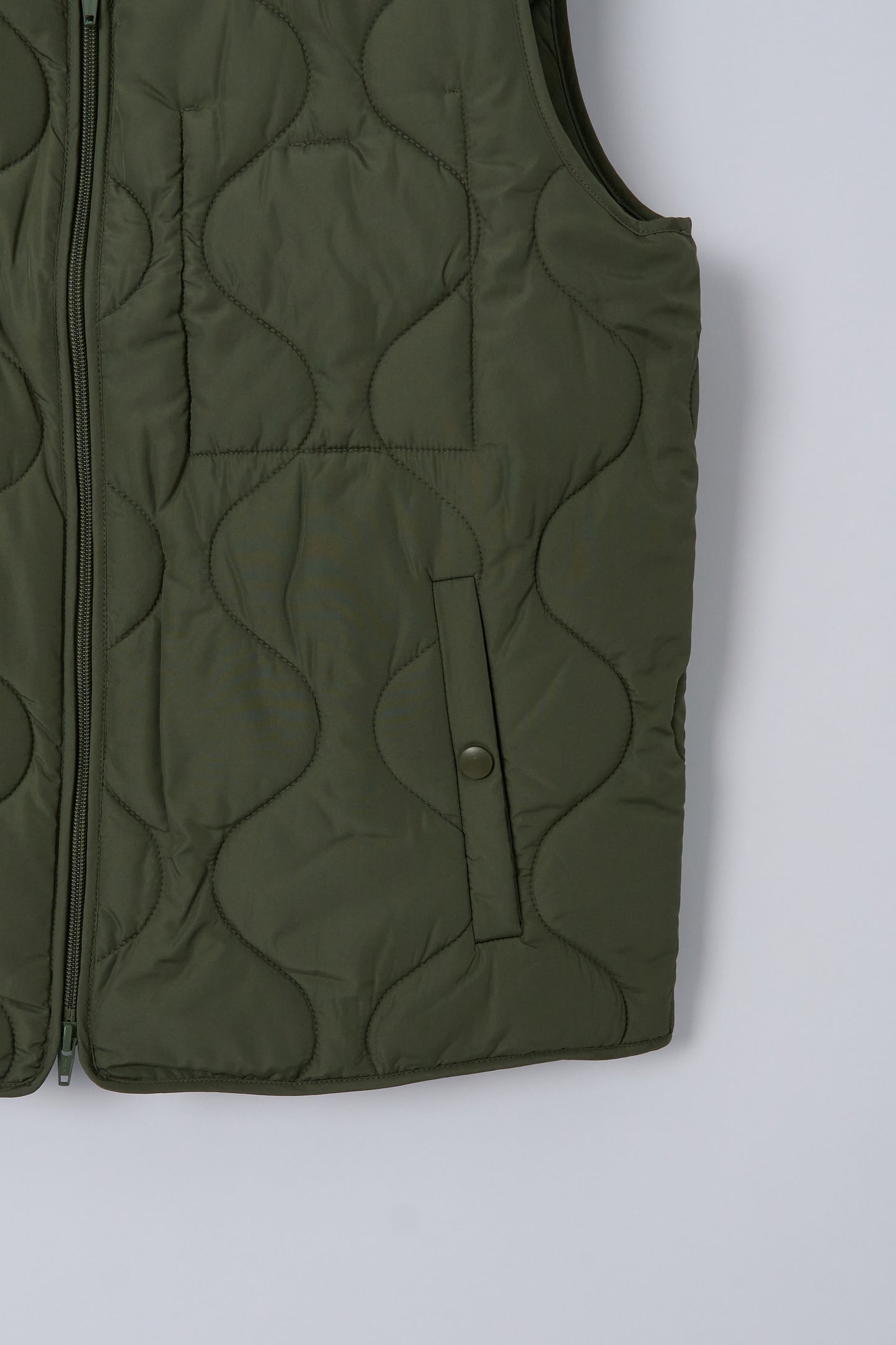 Vinis Sleeveless Quilted Jacket - Kaki