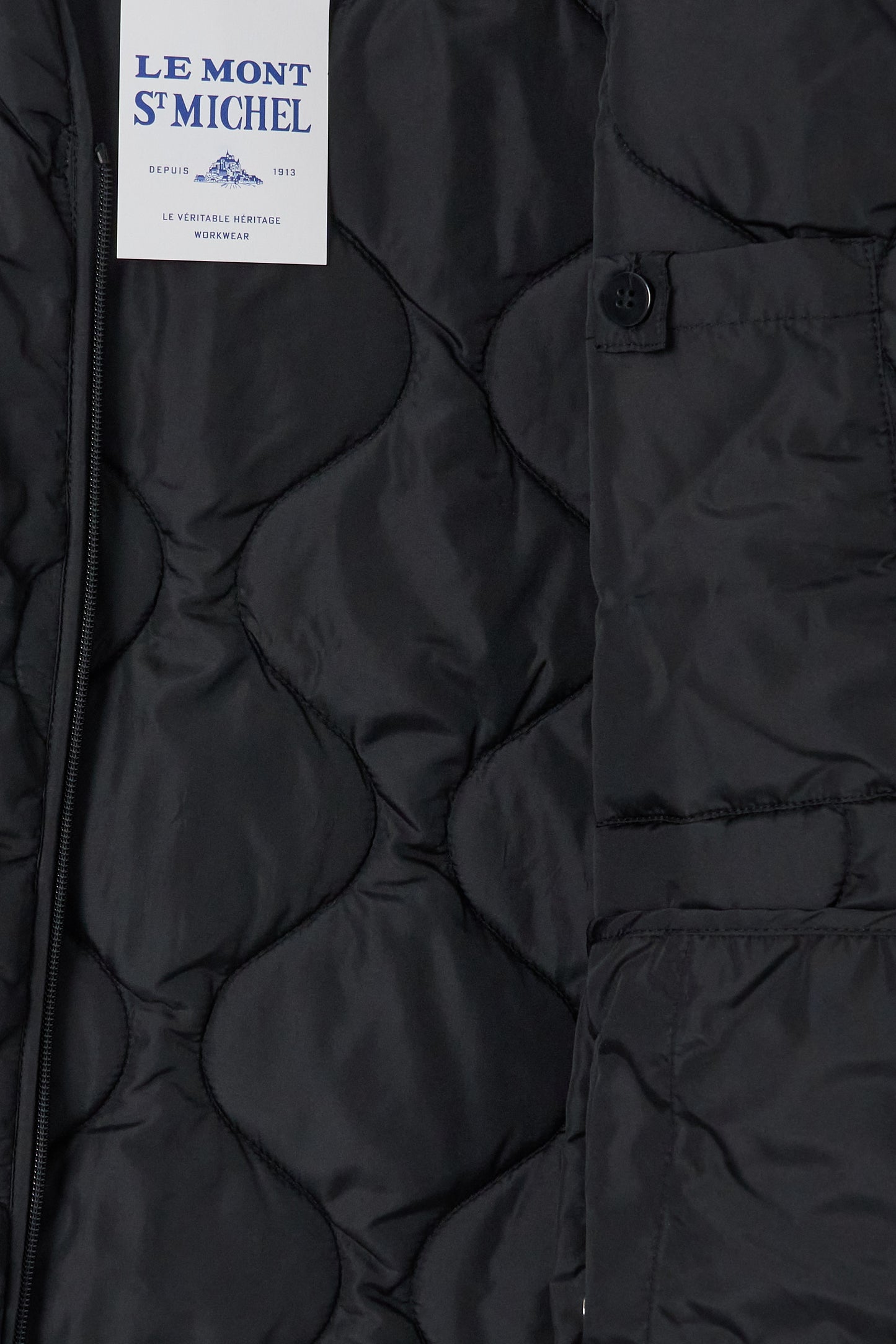 Vinis Sleeveless Quilted Jacket - Black