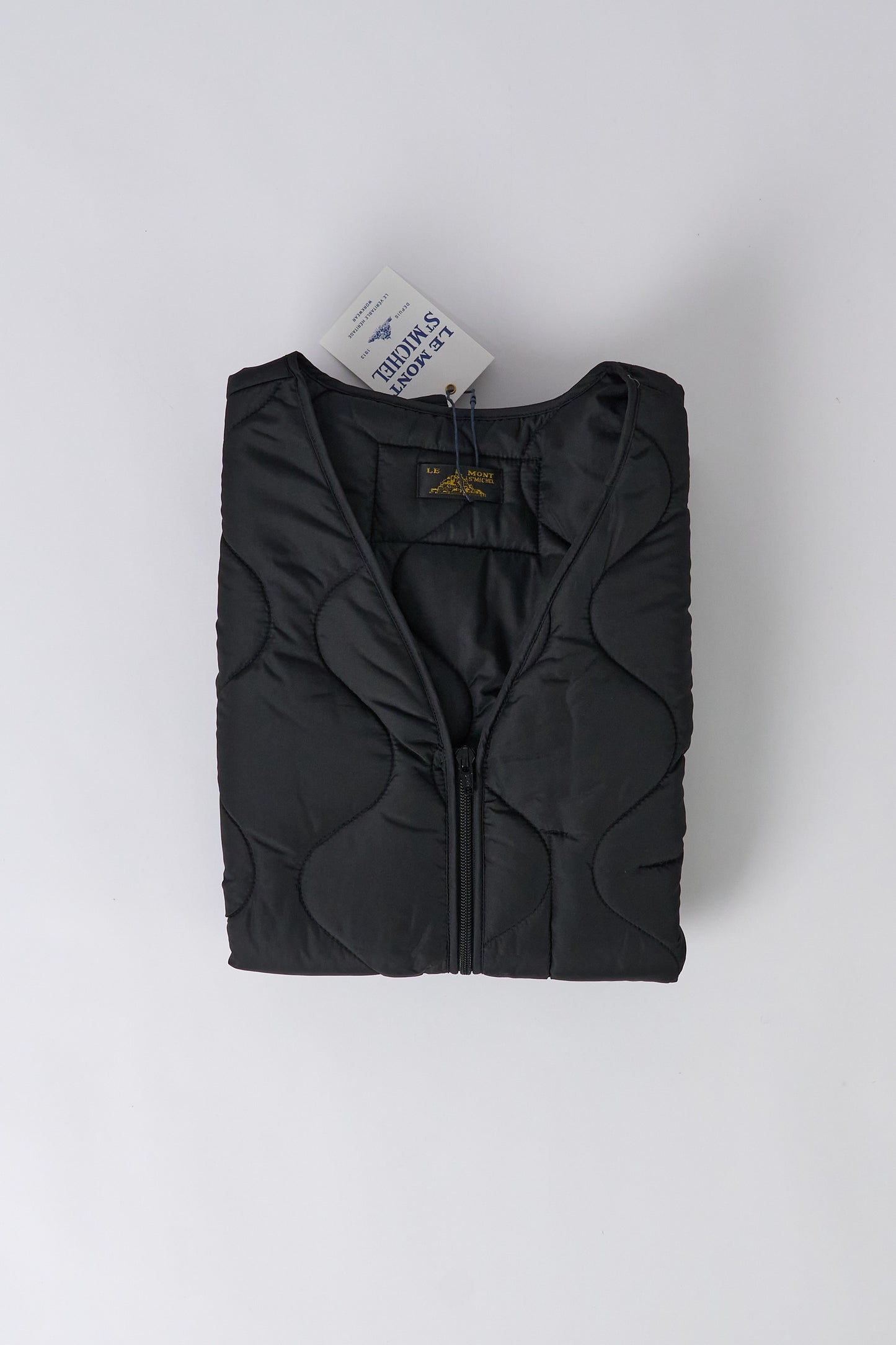 Vinis Sleeveless Quilted Jacket - Black
