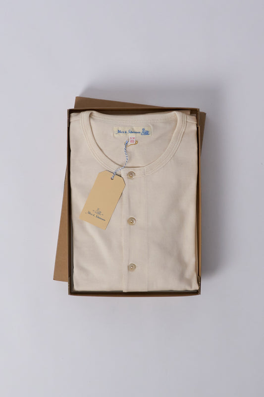 2M06 Refined Long Sleeve Henley Nature