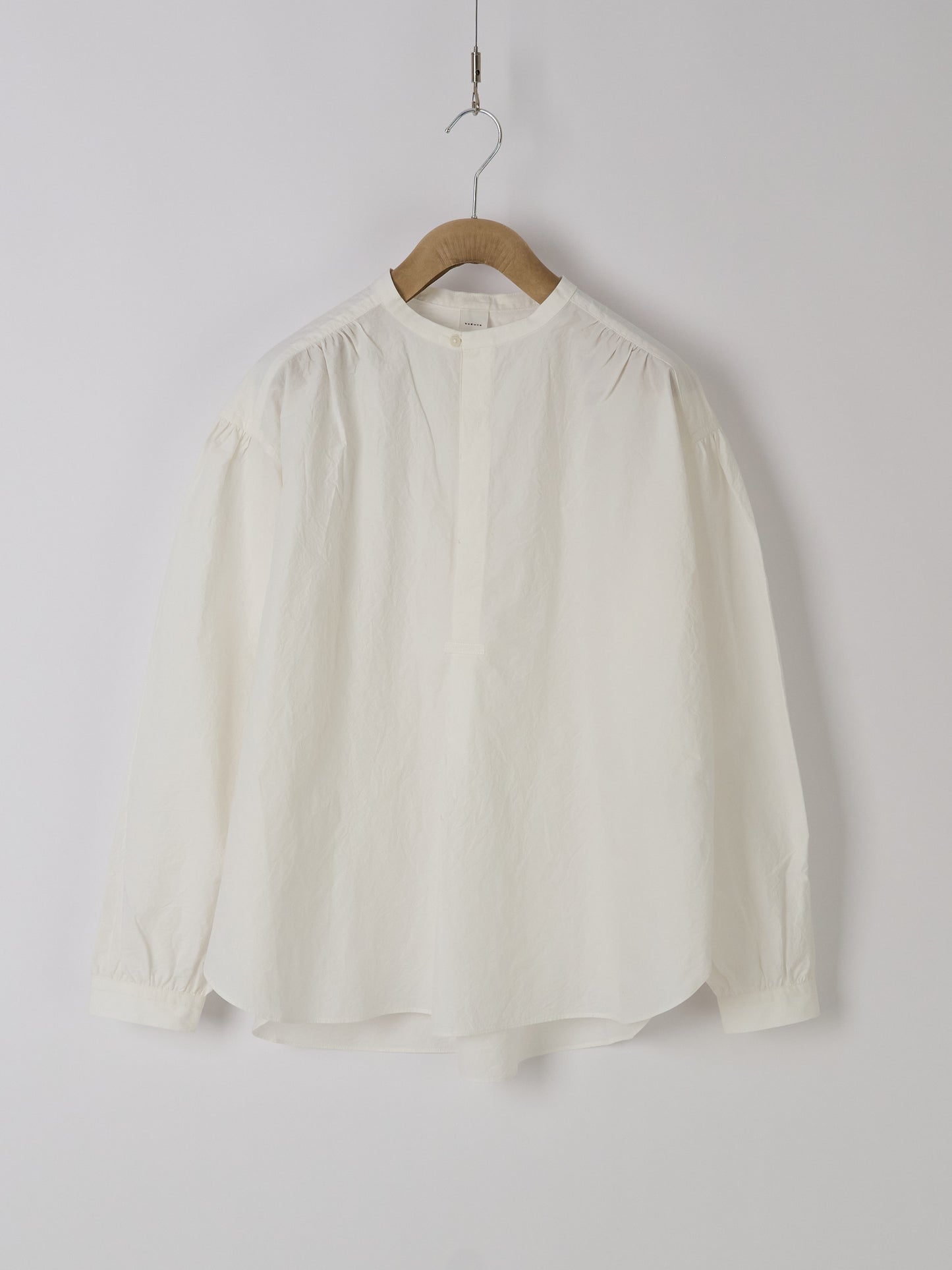 Gathered Pull-On Shirt - Off-white
