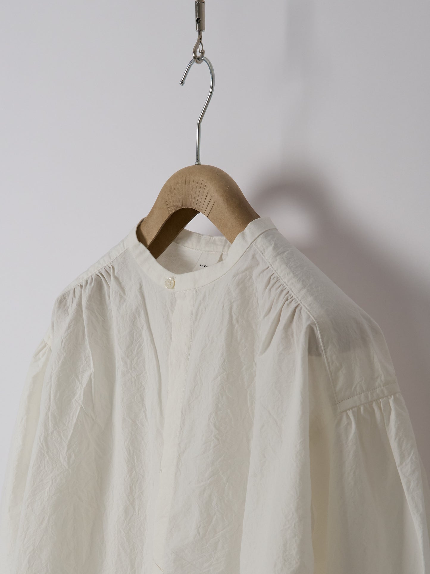 Gathered Pull-On Shirt - Off-white