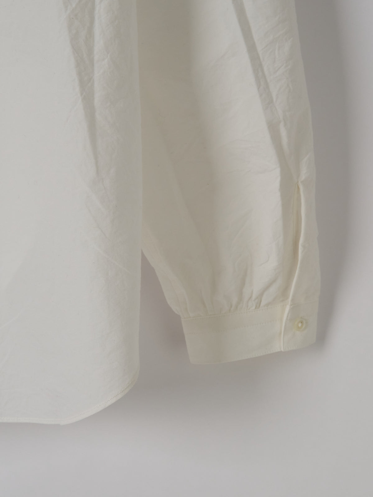 Gathered Pull-On Shirt - Off-white