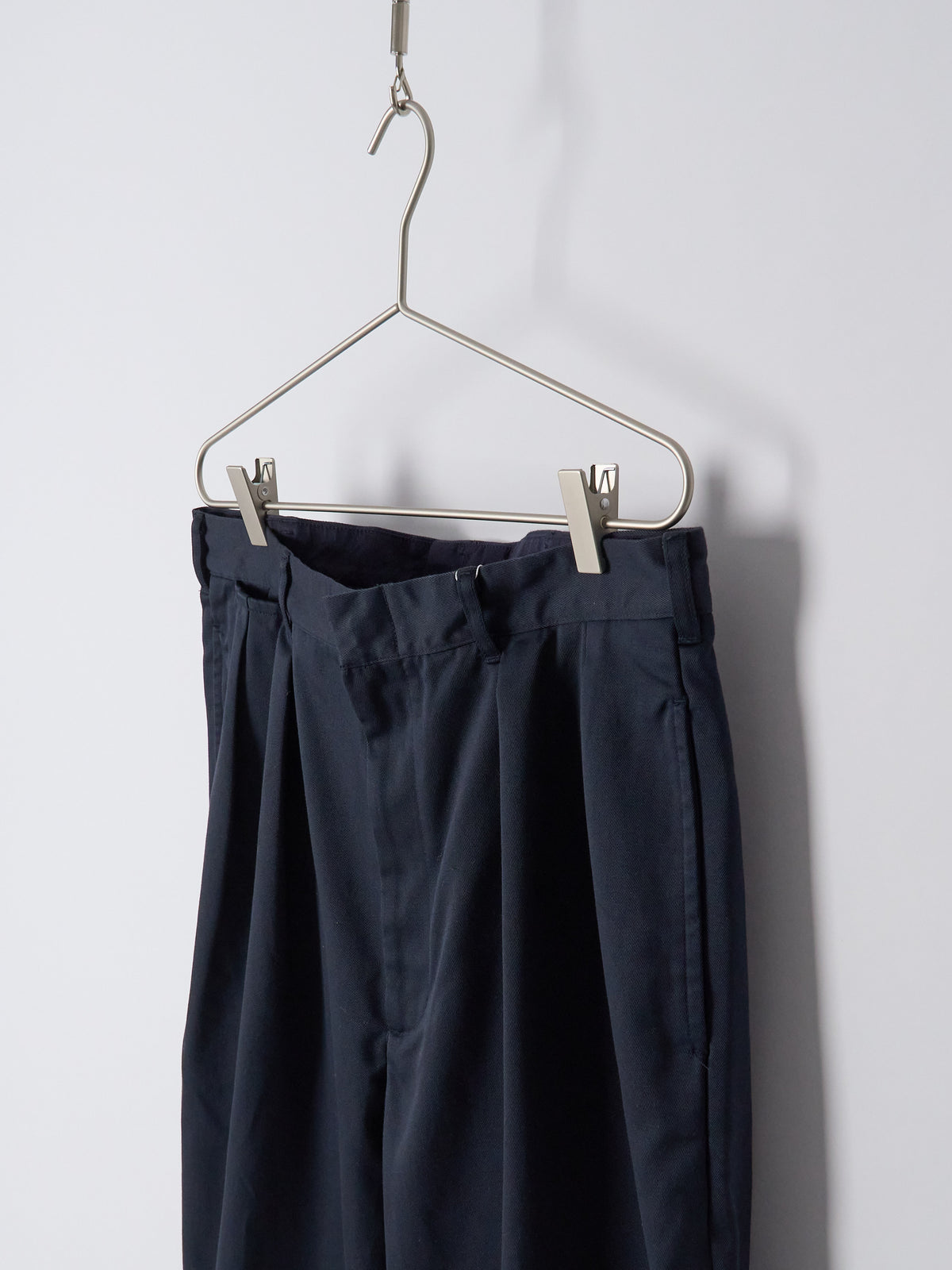 Double Pleated Chino Pants - Navy