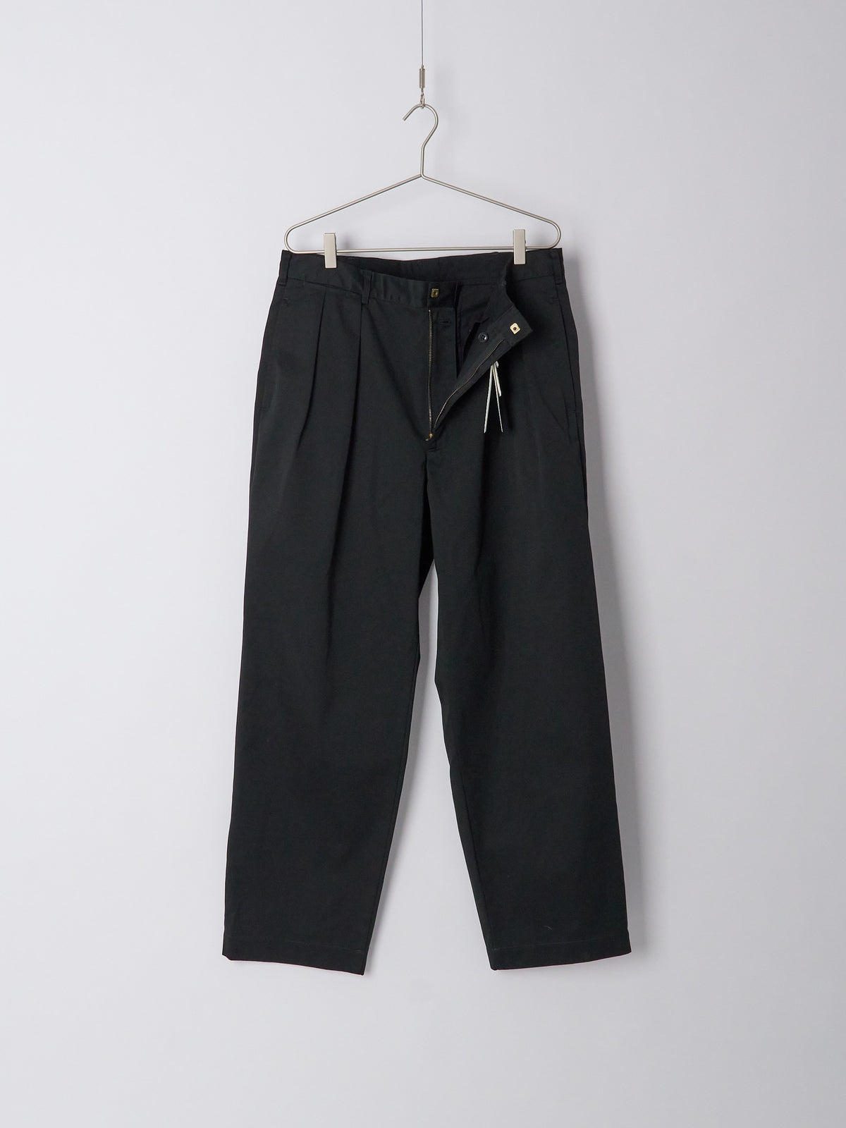Double Pleated Chino Pants - Black
