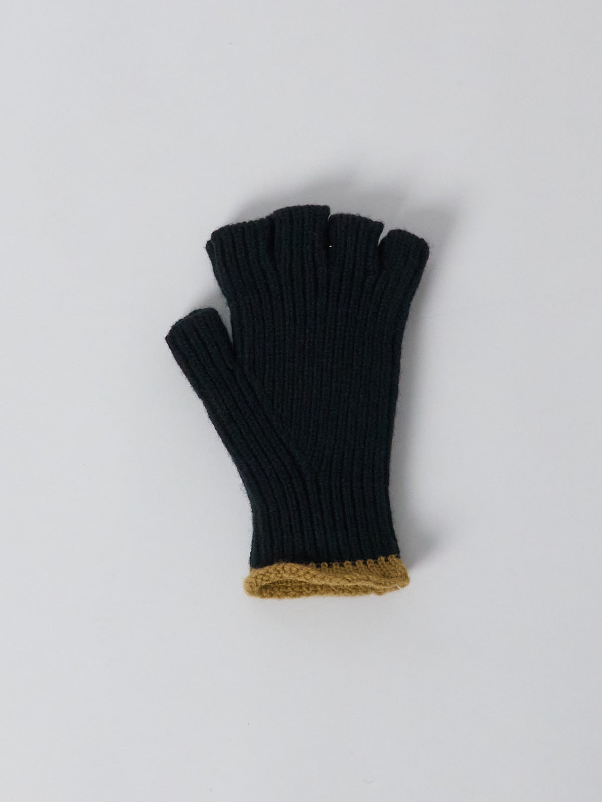 Lost My Fingers Ribbed Gloves - Black