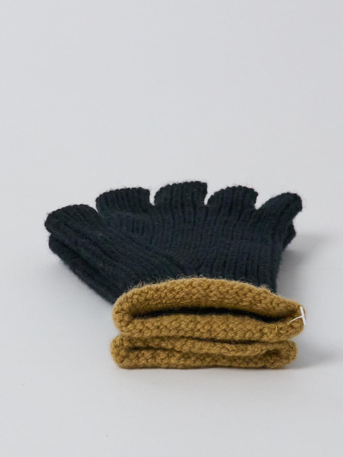 Lost My Fingers Ribbed Gloves - Black