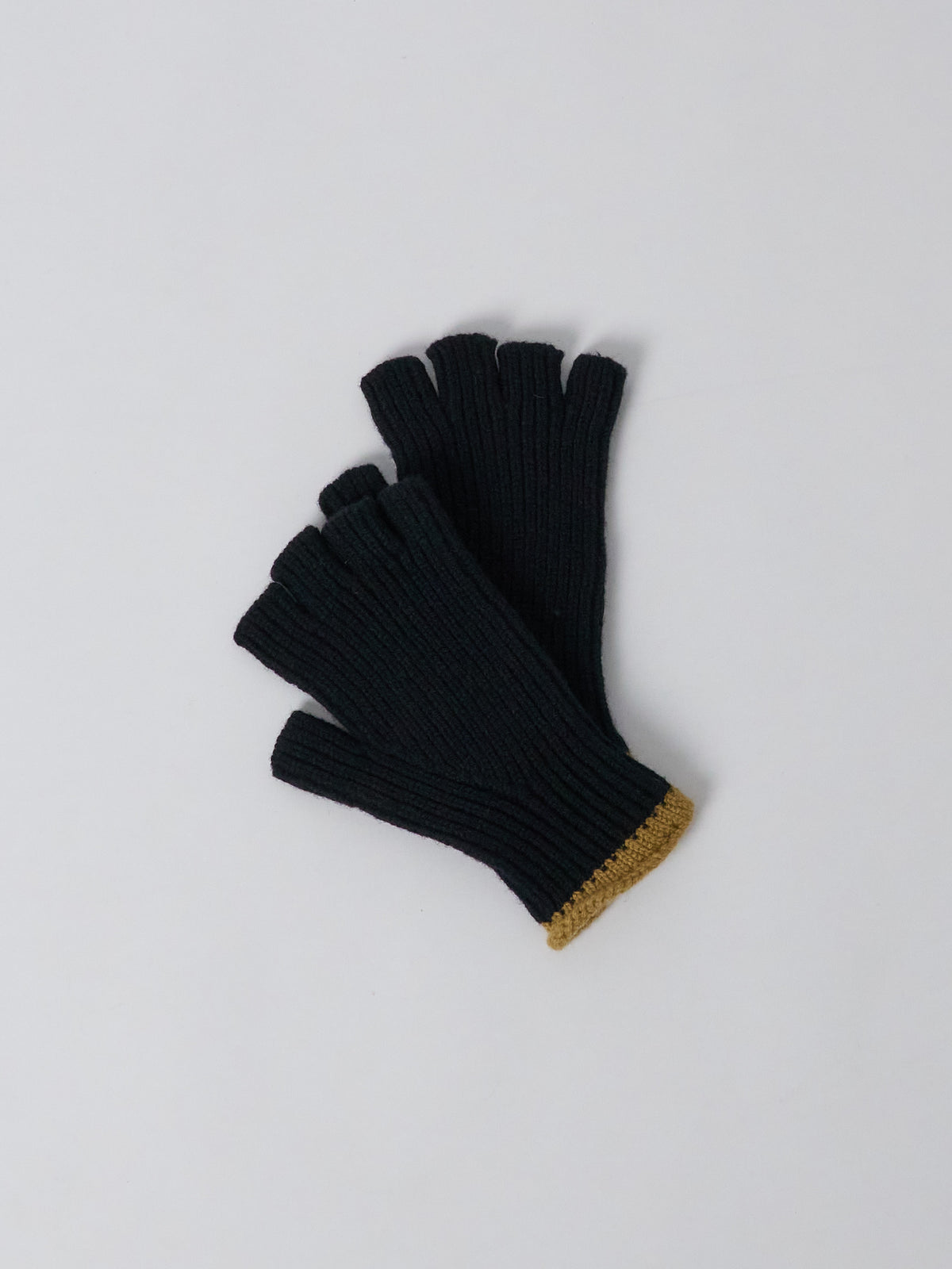 Lost My Fingers Ribbed Gloves - Black