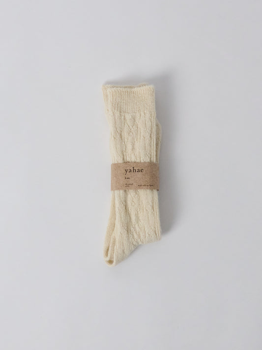 Alpaca Cable Pattern Socks - Natural