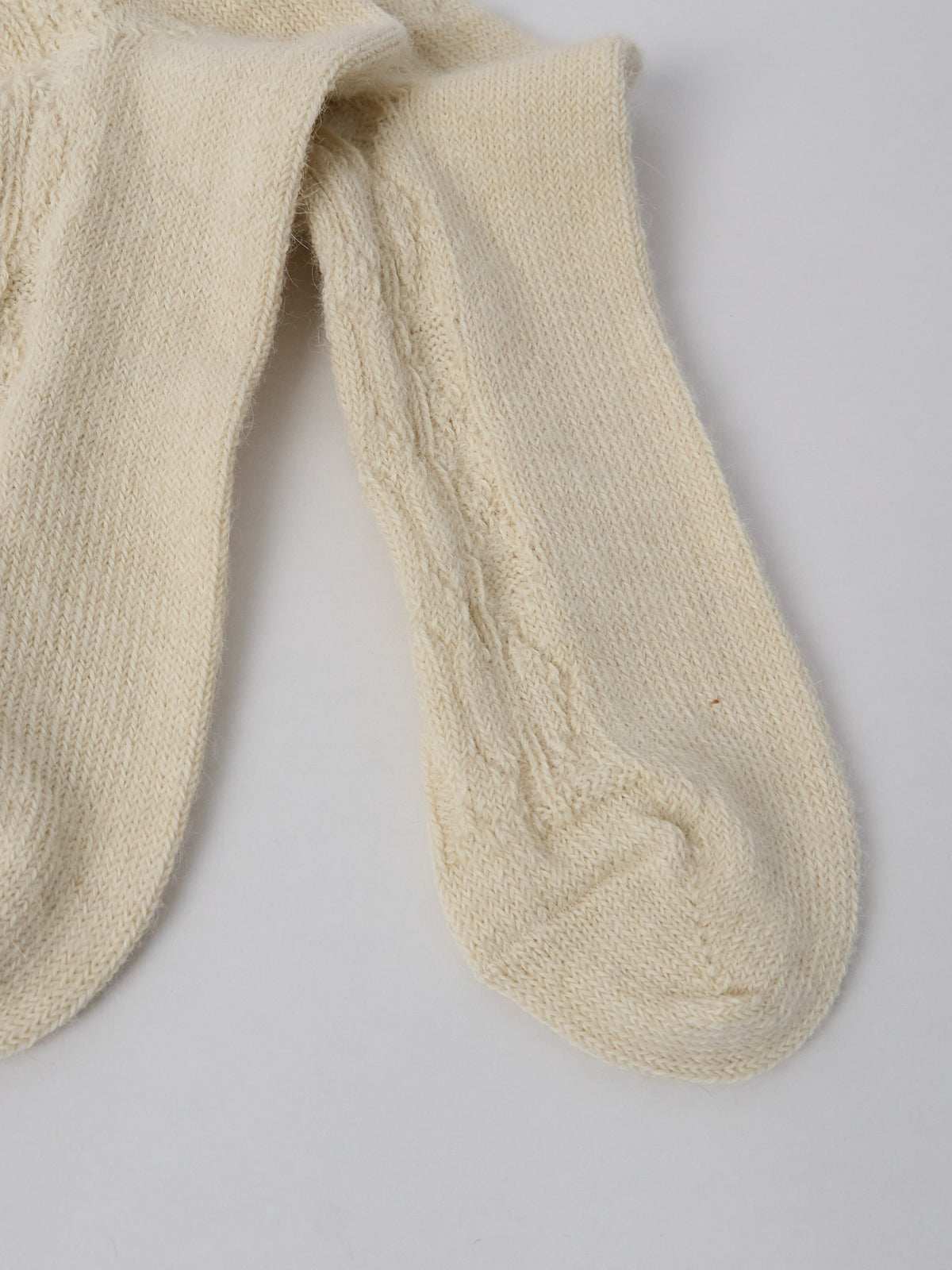 Alpaca Cable Pattern Socks - Natural