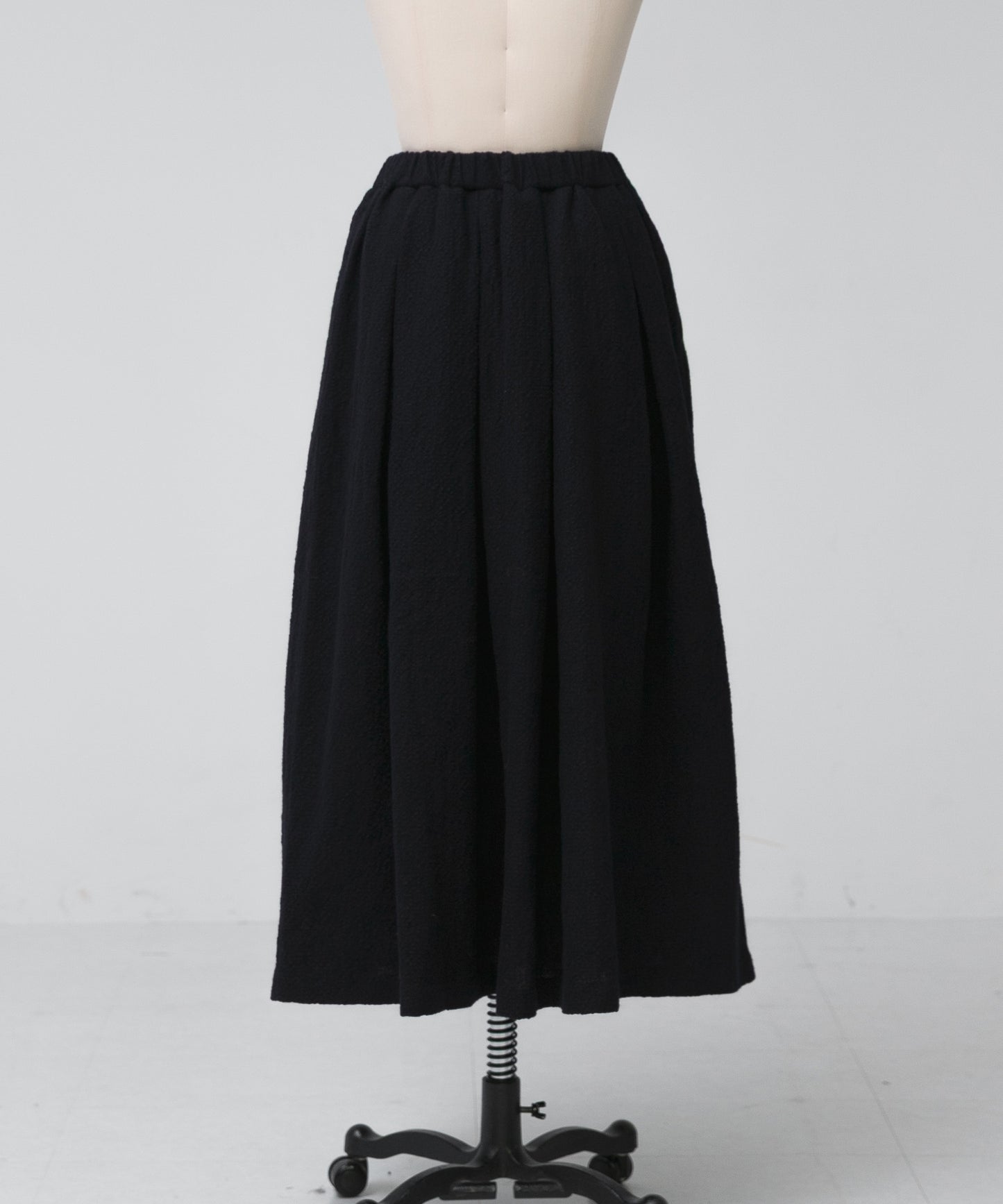 Nuanced Drum-Dyed Skirt - Black