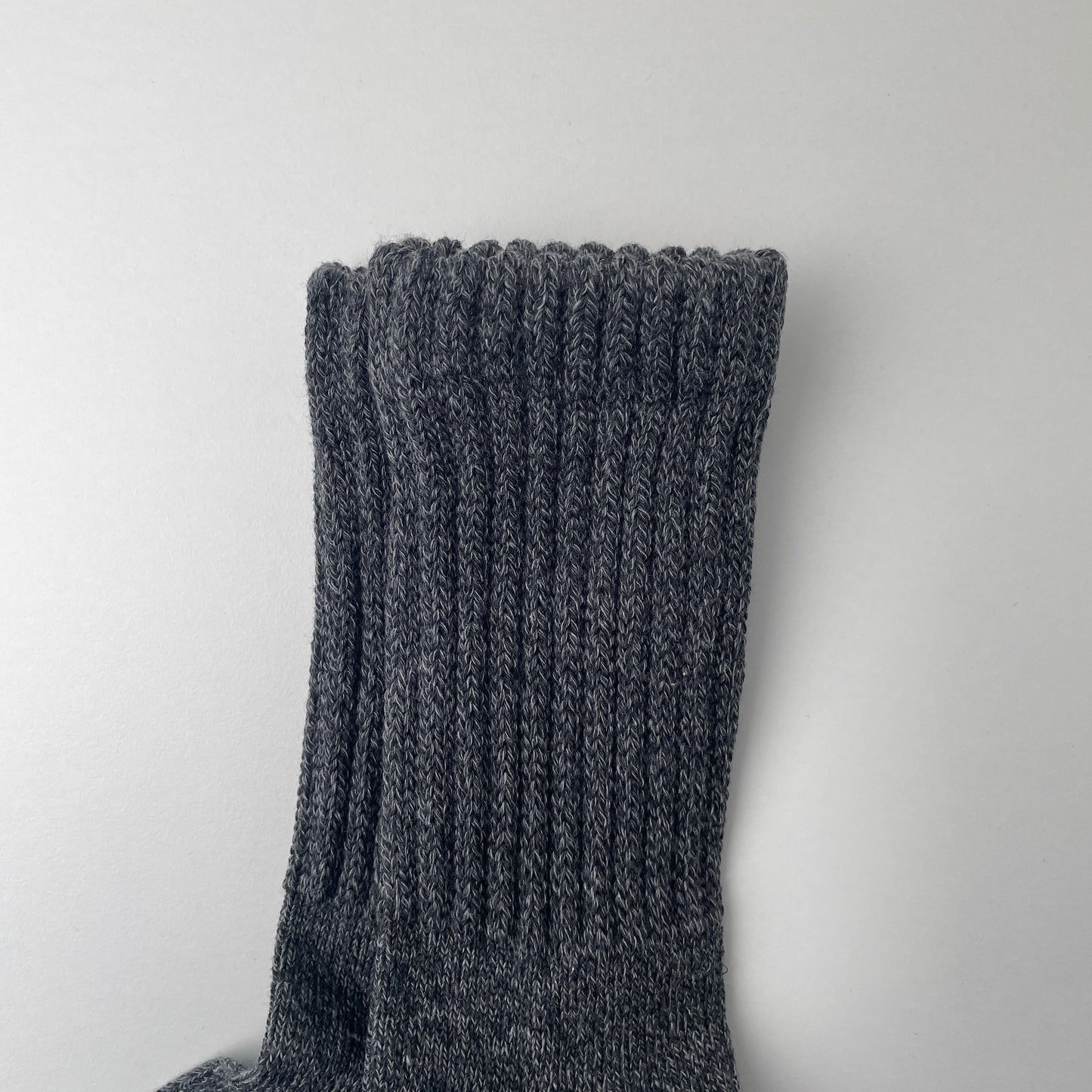 LOOSE PILE CREW SOCKS - MIX CHARCOAL