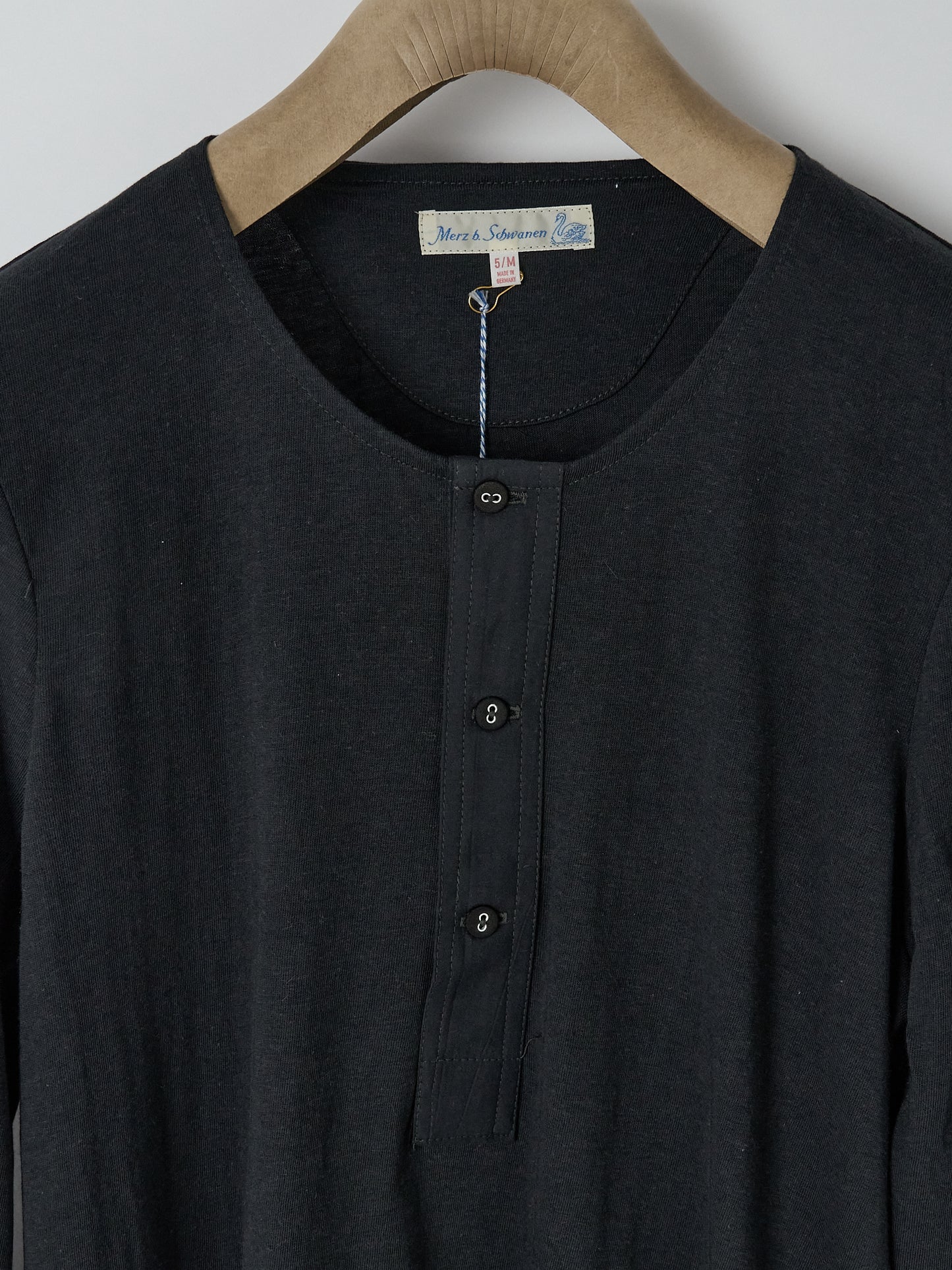 102 Loopwheeled Maco-Imit Long Sleeve Henley – Charcoal 98
