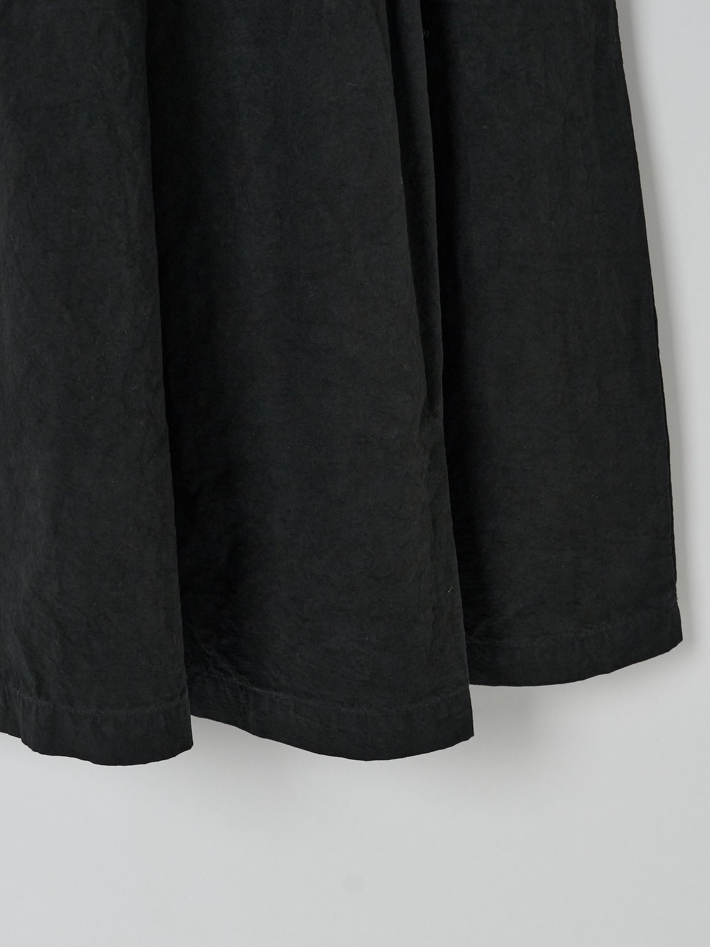 Nuanced Drum-Dyed Skirt - Black
