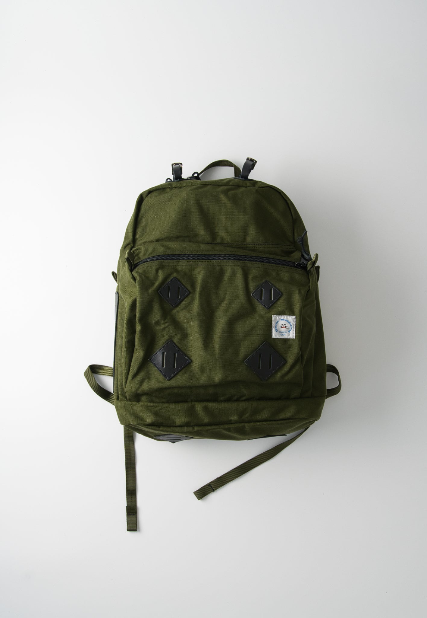 DAY PACK W/ LEATHER PATCH - MOSS W/ BLACK