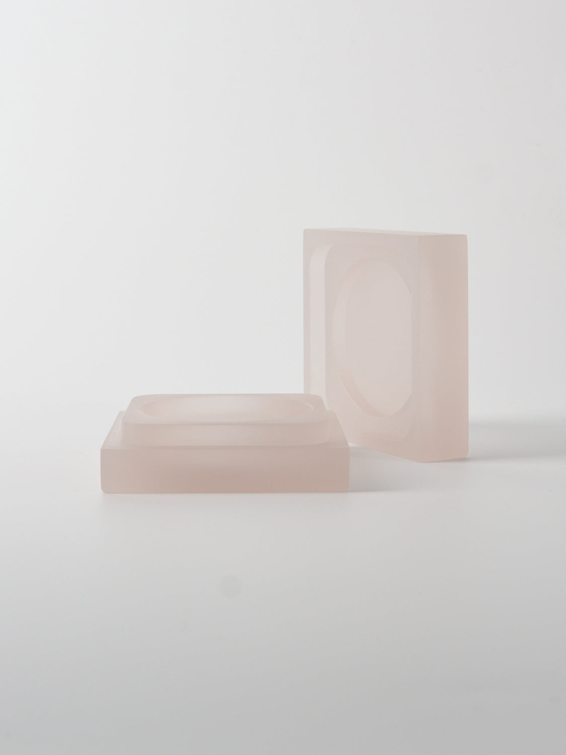 Vincent de Rijk Resin Box Large 9×9 cm