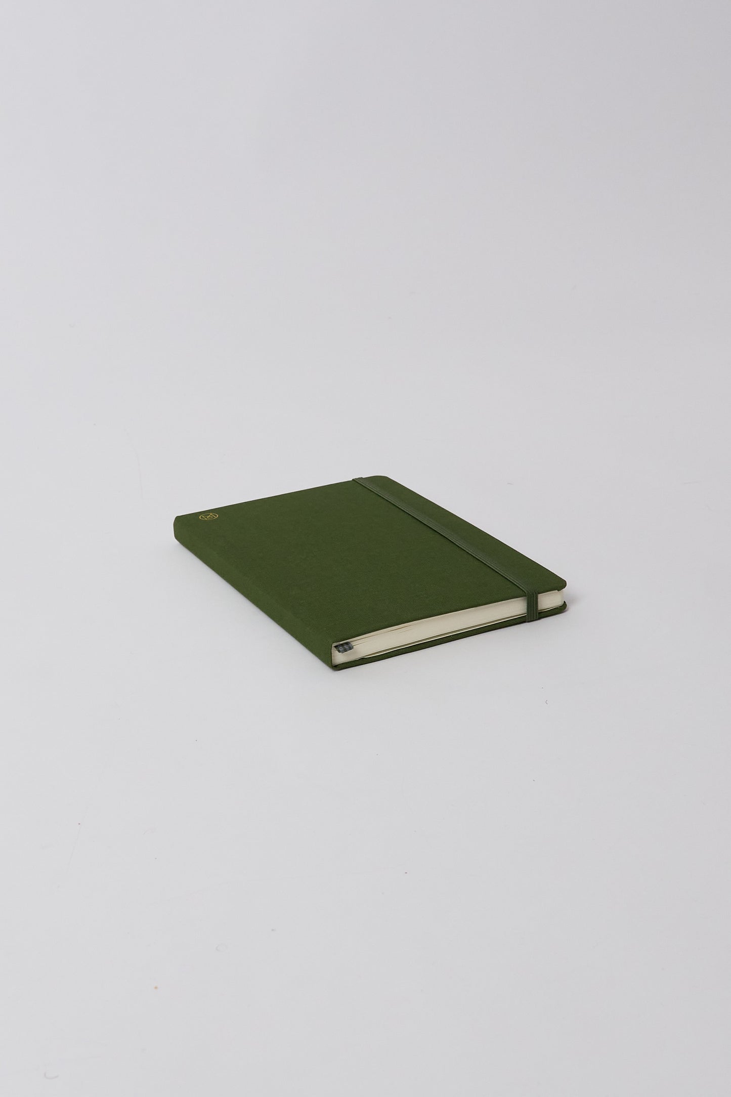 Monocle x Leuchtturm1917 hardcover linen notebook (B6+) - Olive