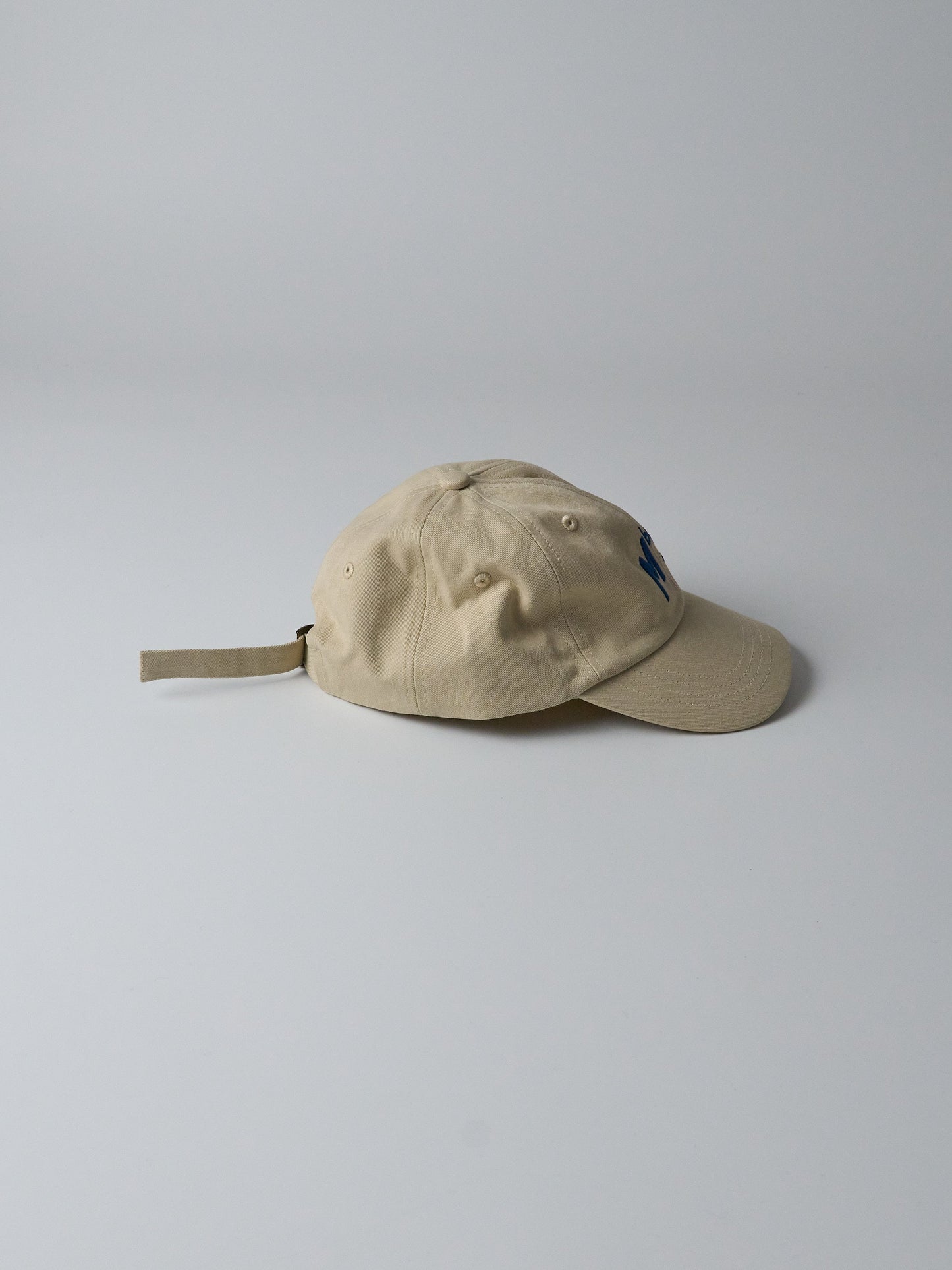 MbS Logo Cap – Organic Cotton Gabardine (161 Light Khaki)