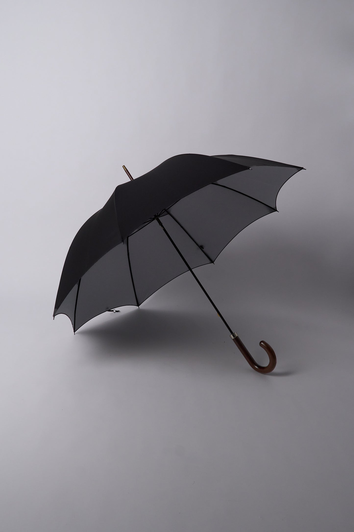 GT1 Double Faced Hardwood Umbrella - Black/Grey