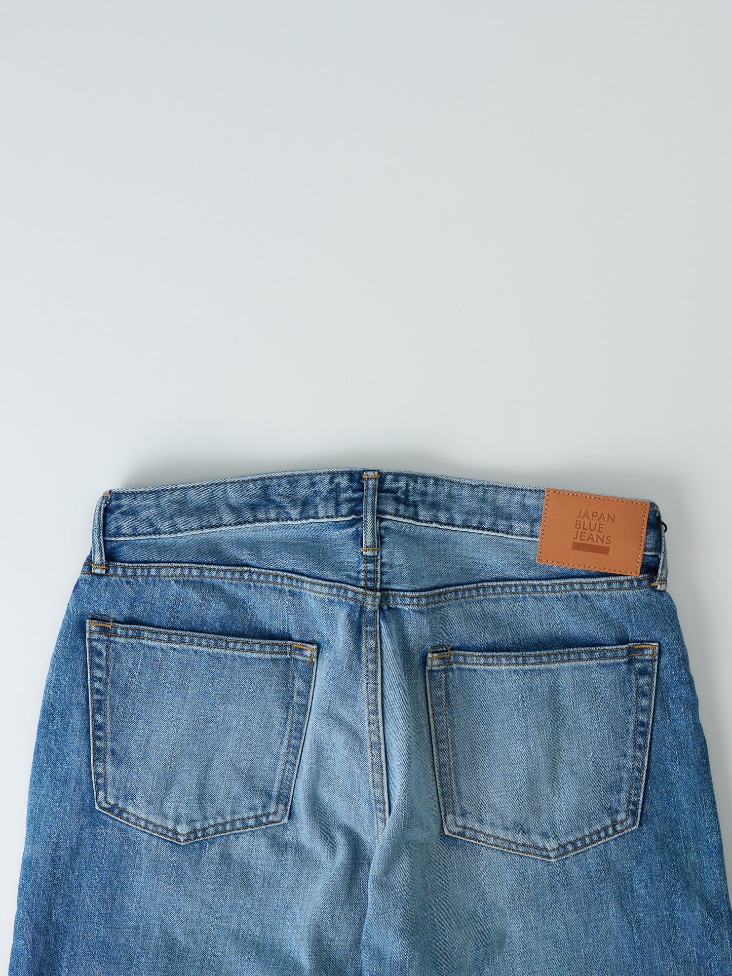 12.5oz Classic Straight Selvedge Jeans (Aging Wash Blue)