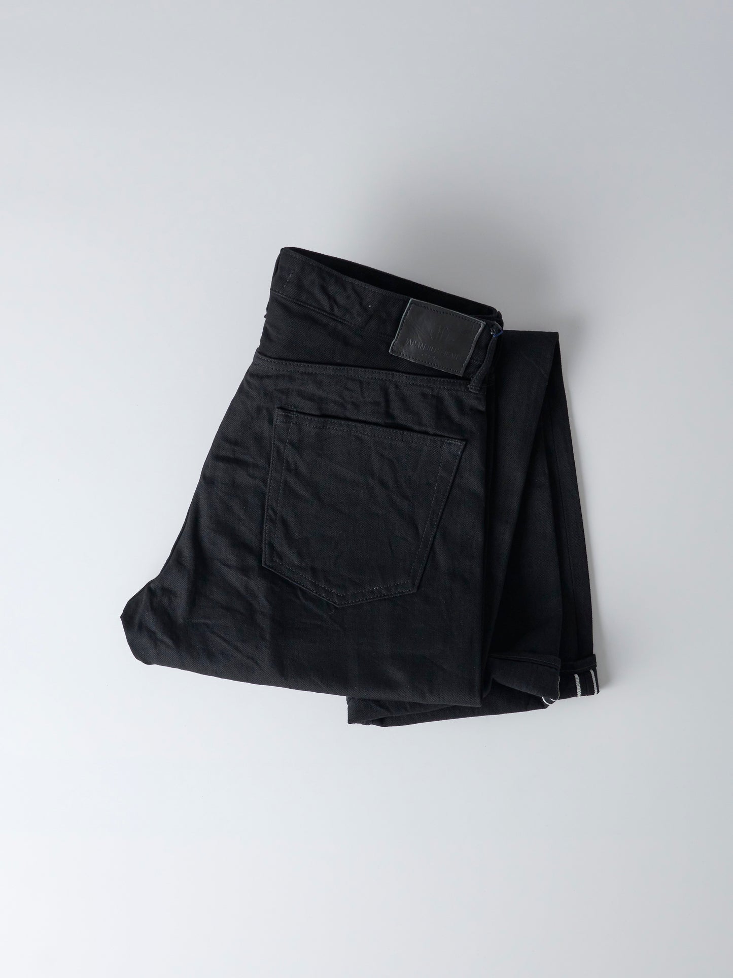 14oz Black Classic Straight Selvedge Jeans - BLACK